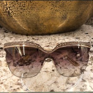 🔥Jimmy Choo Jezebel Sunnies🔥